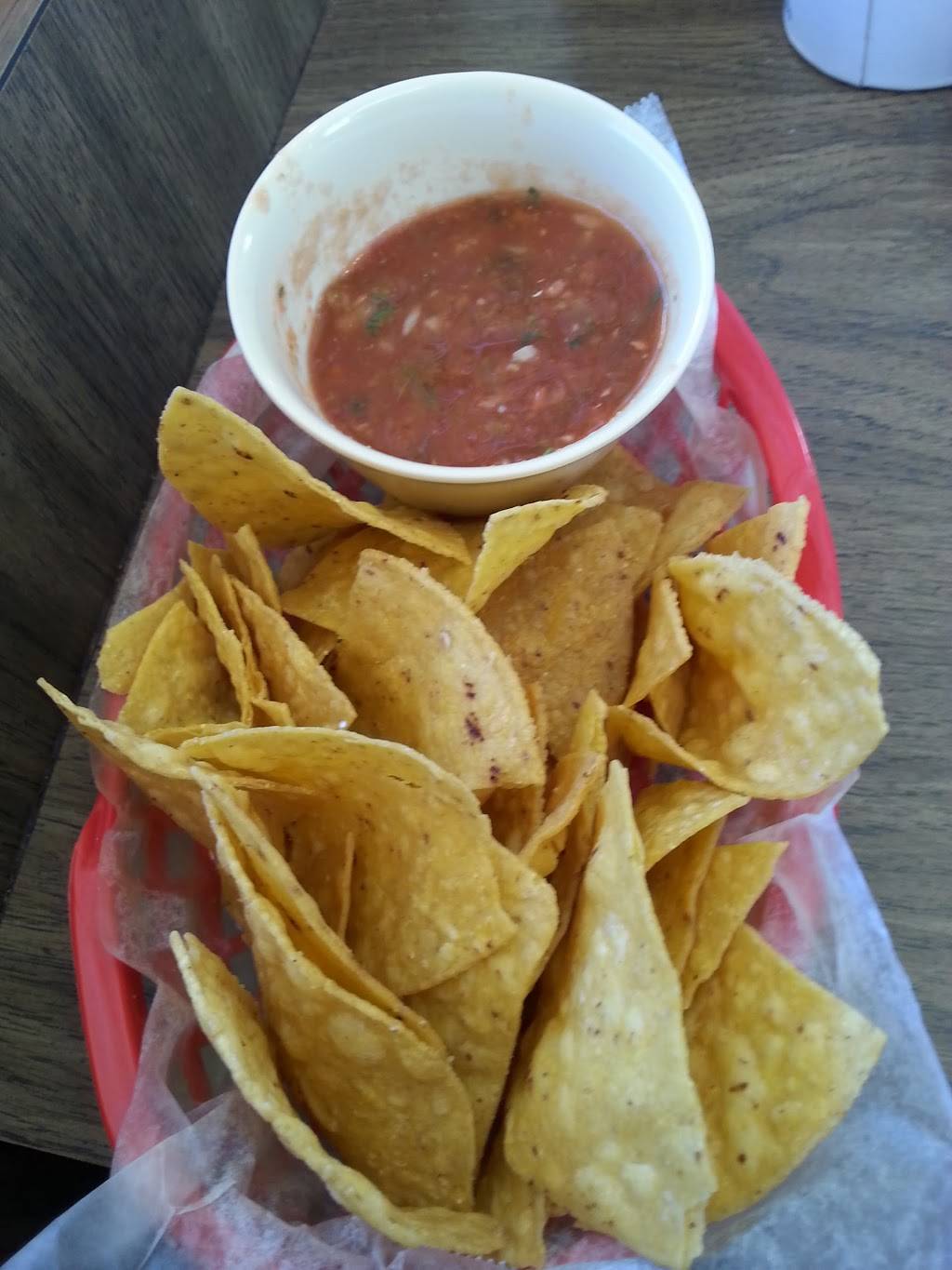 Taqueria El Rodeo De Jalisco | restaurant | 3802 Northwest Loop 410, San Antonio, TX 78229, USA | 2107336776 OR +1 210-733-6776