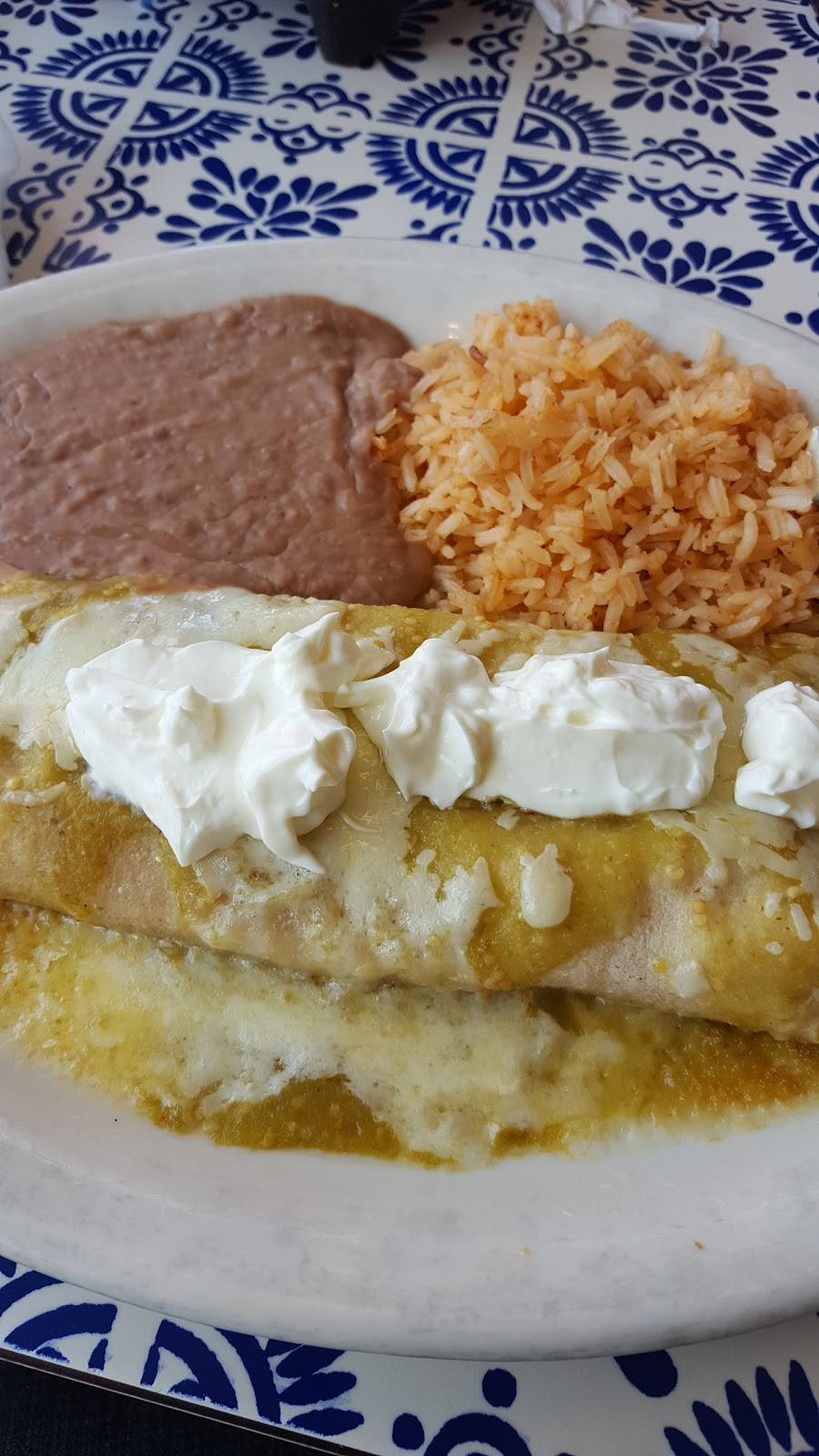 Carmelitas Mexican Restaurant | restaurant | 2218 Broadway St, San Antonio, TX 78215, USA | 2102245540 OR +1 210-224-5540