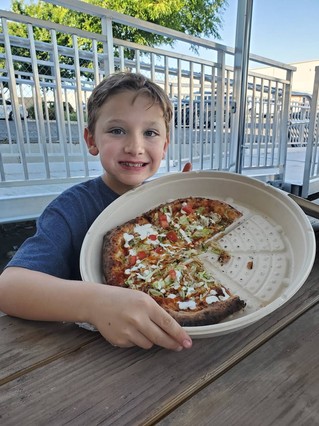 Hella Pie Pizza Company | meal takeaway | 50 W 10th St, Tracy, CA 95376, USA | 2092372034 OR +1 209-237-2034