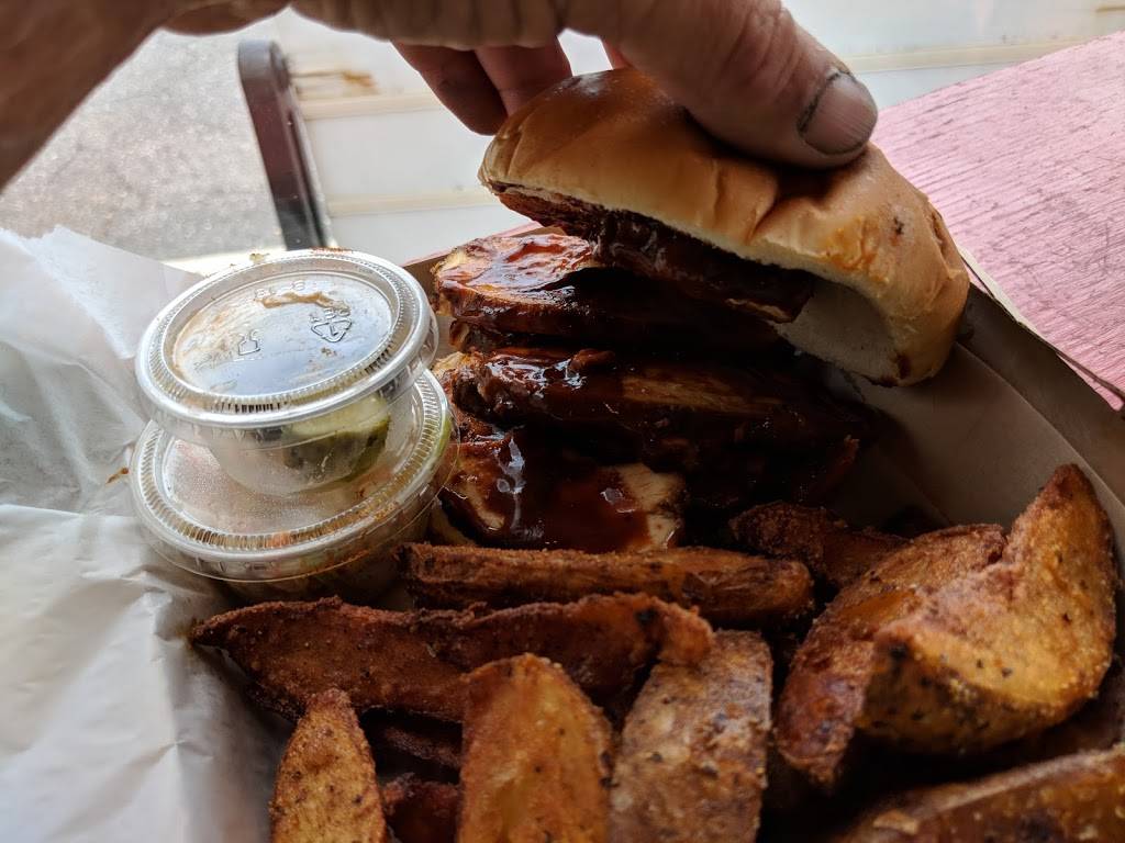 Dekes Carry Out & Catering | restaurant | 4901 Ridge Ave, Philadelphia, PA 19128, USA | 2155887427 OR +1 215-588-7427