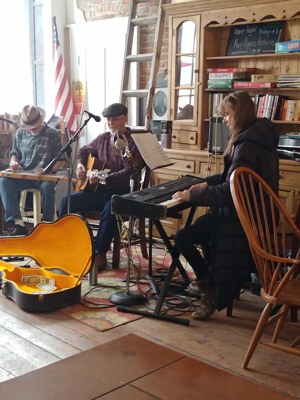 Whalens Public House | restaurant | 501 Main St, Cedarville, CA 96104, USA | 6292566259 OR +1 629-256-6259