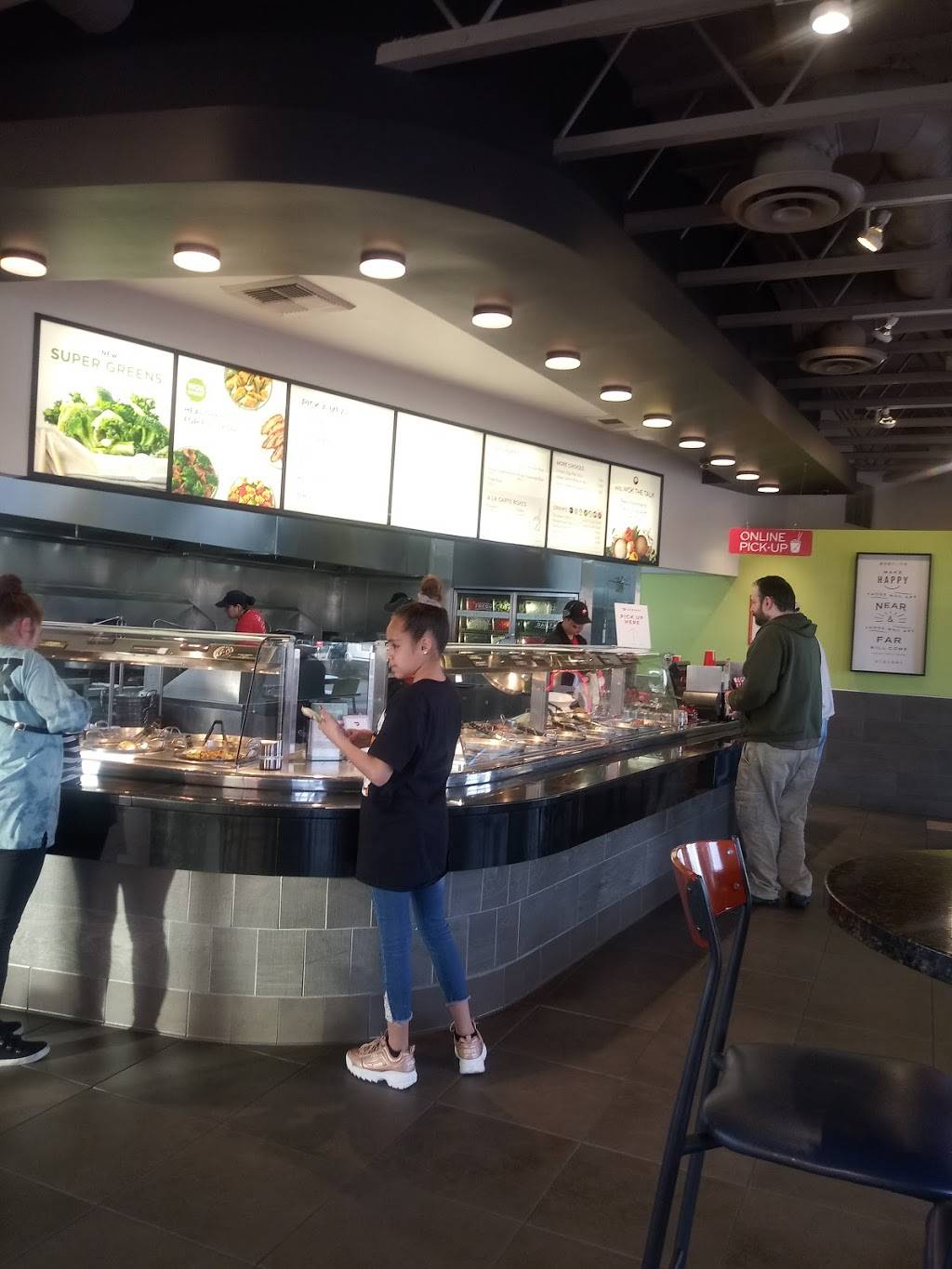 Panda Express | meal takeaway | 19201 Bear Valley Rd, Apple Valley, CA 92308, USA | 7602402732 OR +1 760-240-2732