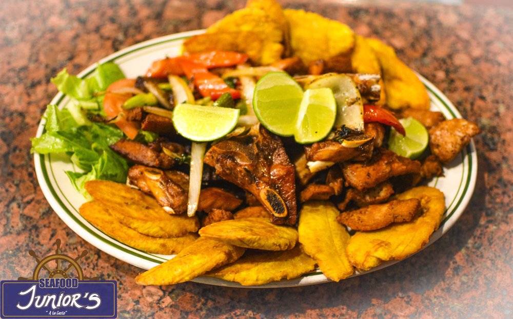 Juniors | restaurant | 20 W Burnside Ave, Bronx, NY 10453, USA | 7185836565 OR +1 718-583-6565