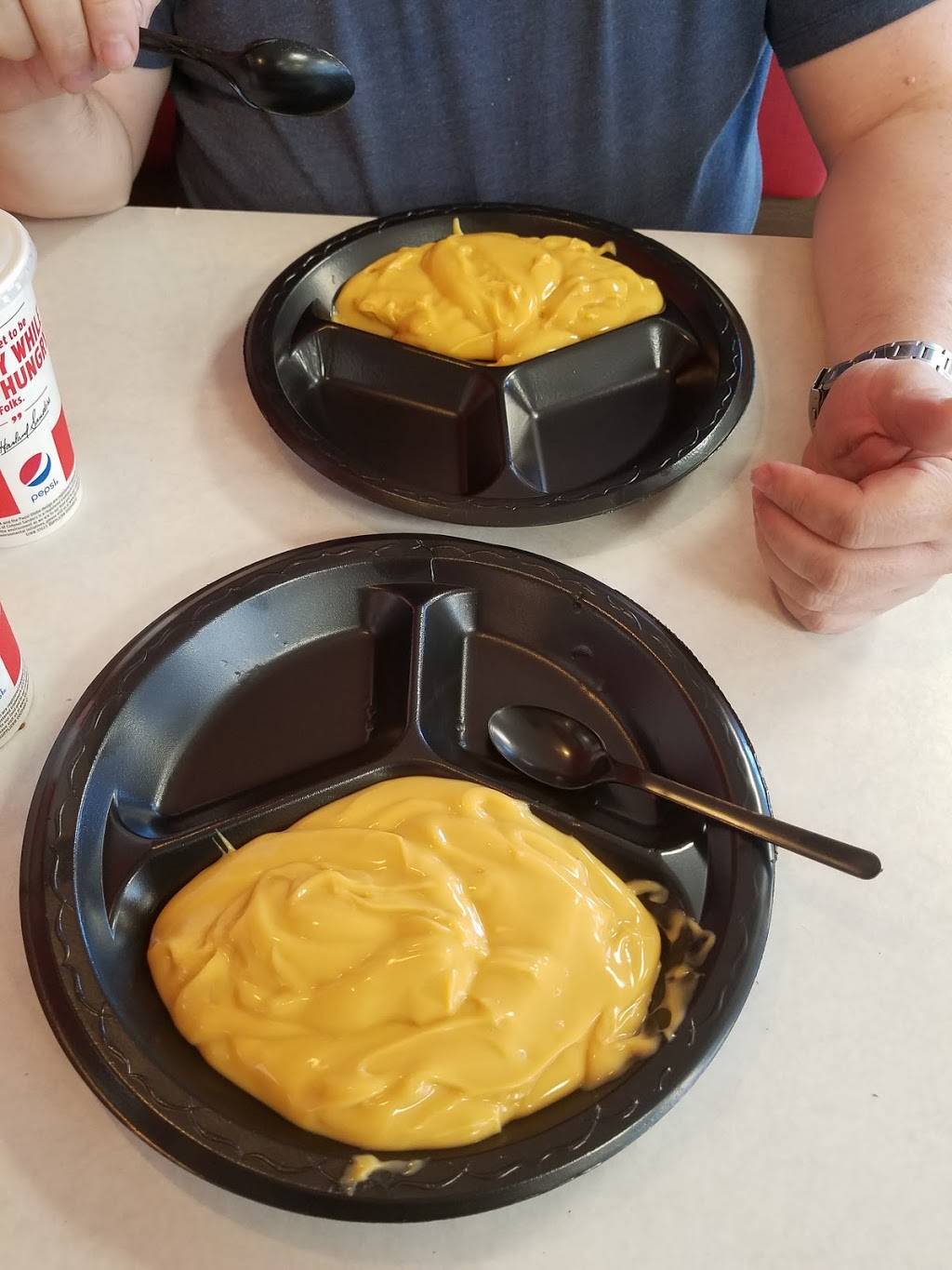 KFC | restaurant | 1004 2nd St S, Waite Park, MN 56387, USA | 3202529394 OR +1 320-252-9394