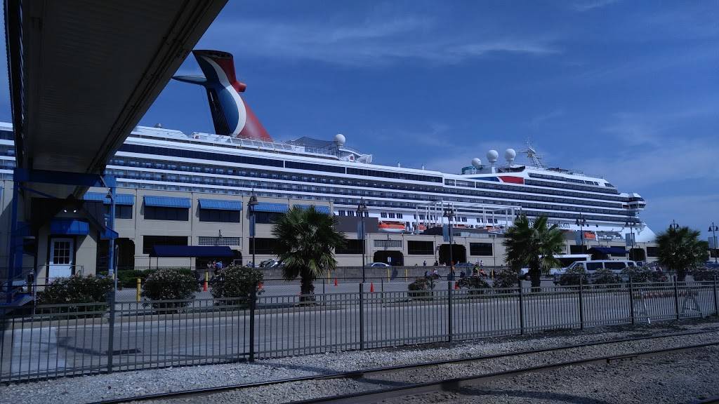 Starbucks | cafe | 102 Kempner St, Galveston, TX 77550, USA | 4096212577 OR +1 409-621-2577