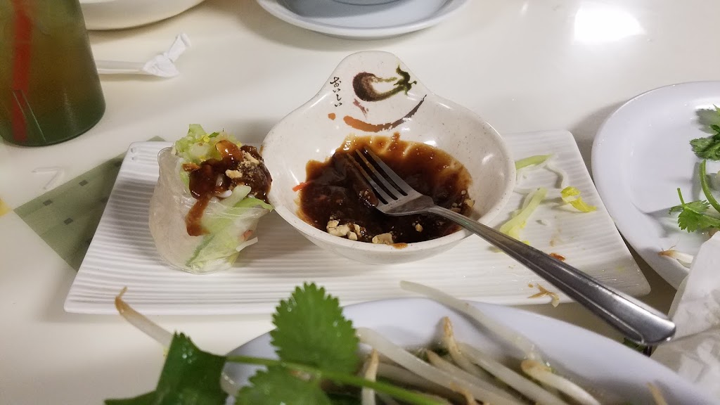 Fresh Sushi Pho | restaurant | 7159 E Broadway Blvd, Tucson, AZ 85710, USA | 5205006267 OR +1 520-500-6267