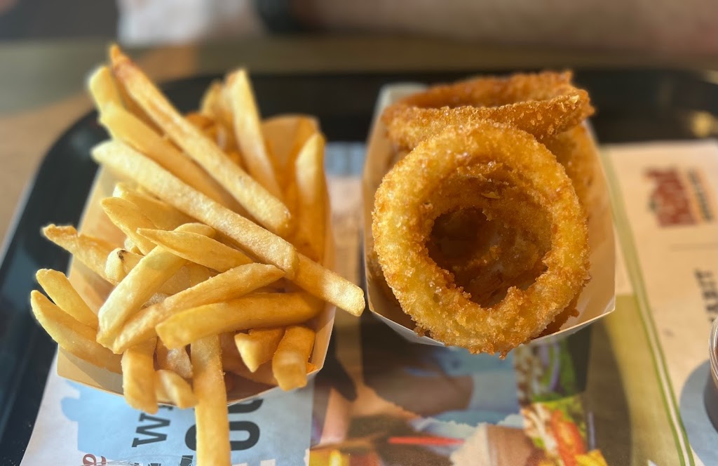 The Habit Burger Grill | restaurant | 4542 E Pacific Coast Hwy, Long Beach, CA 90804, USA | 5626843300 OR +1 562-684-3300