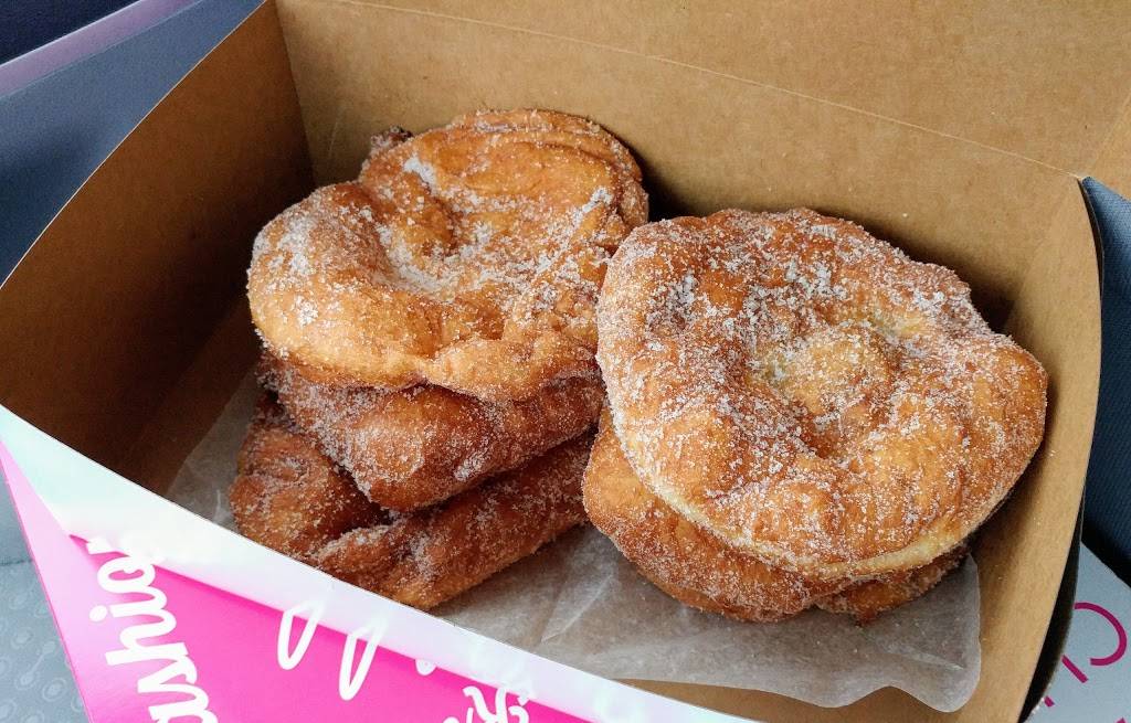 Mas Donuts & More | bakery | 78 W Main Rd, Middletown, RI 02842, USA | 4018415750 OR +1 401-841-5750