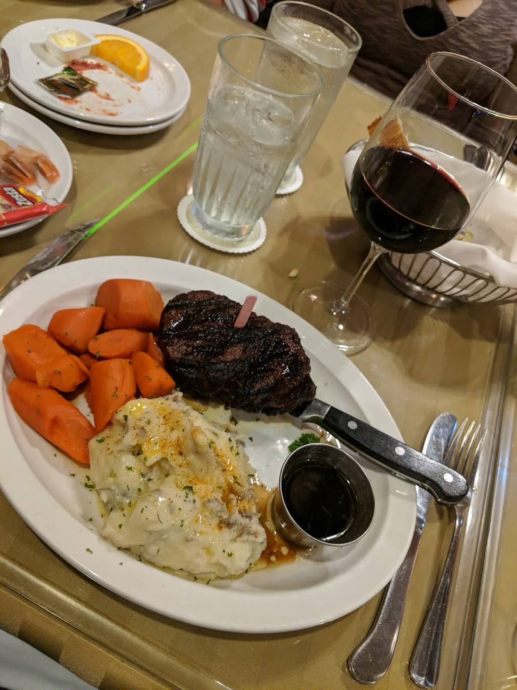 Monroe Steak House | restaurant | 561 Monroe St, Detroit, MI 48226, USA | 3139613636 OR +1 313-961-3636