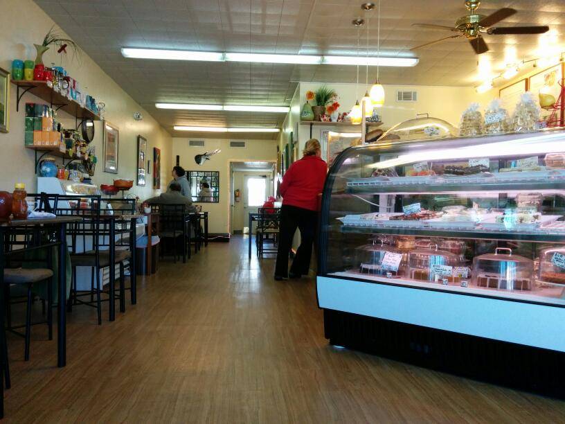 Around the World Cafe | bakery | 119 5th Ave, Indialantic, FL 32903, USA | 3213609284 OR +1 321-360-9284