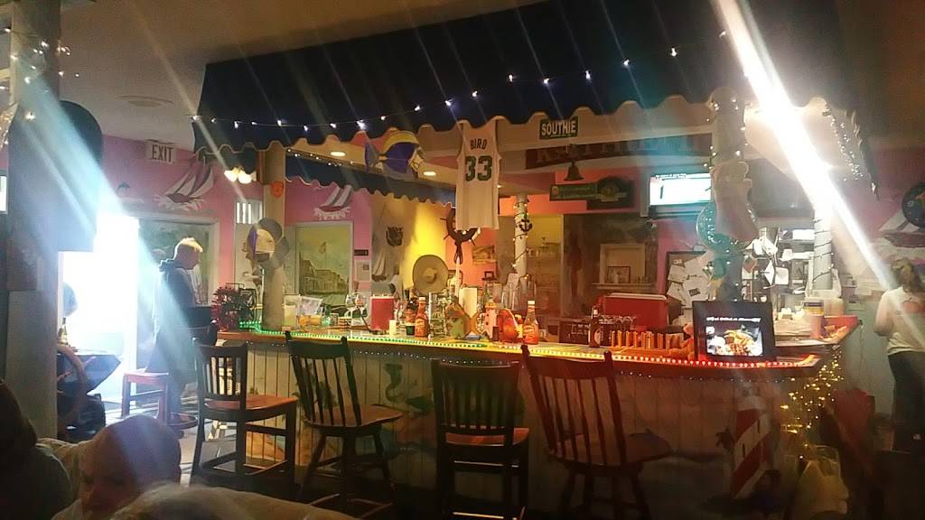 The New England Moorings | restaurant | 1326 SE 16th Pl, Cape Coral, FL 33990, USA | 2398519141 OR +1 239-851-9141