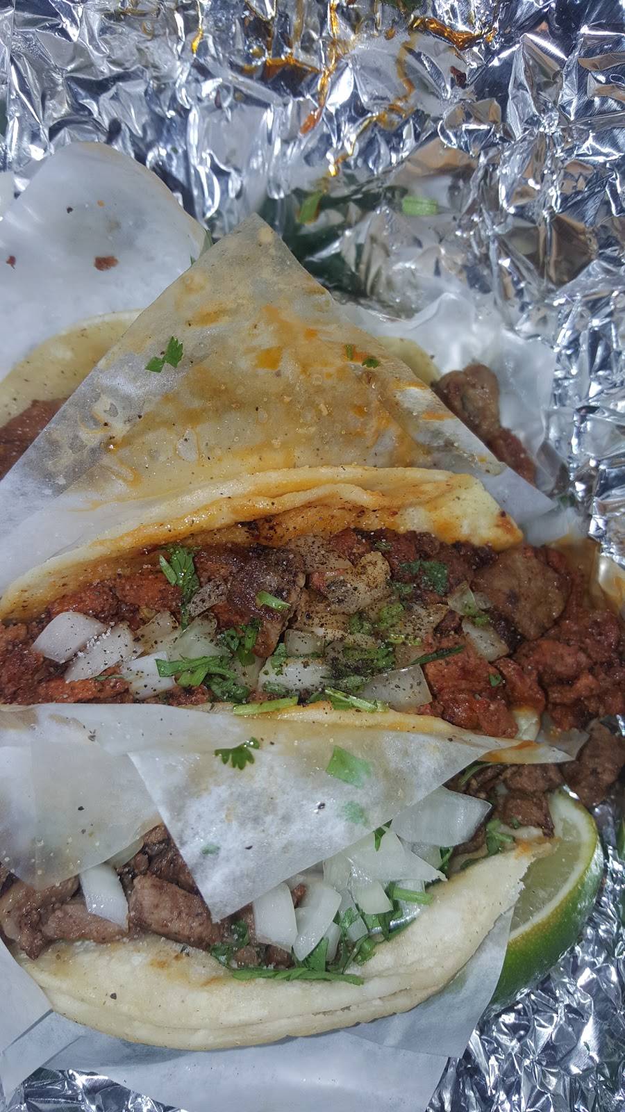 Tacos El Matador | restaurant | 1230 Merriam Ln, Kansas City, KS 66103, USA | 9136779065 OR +1 913-677-9065