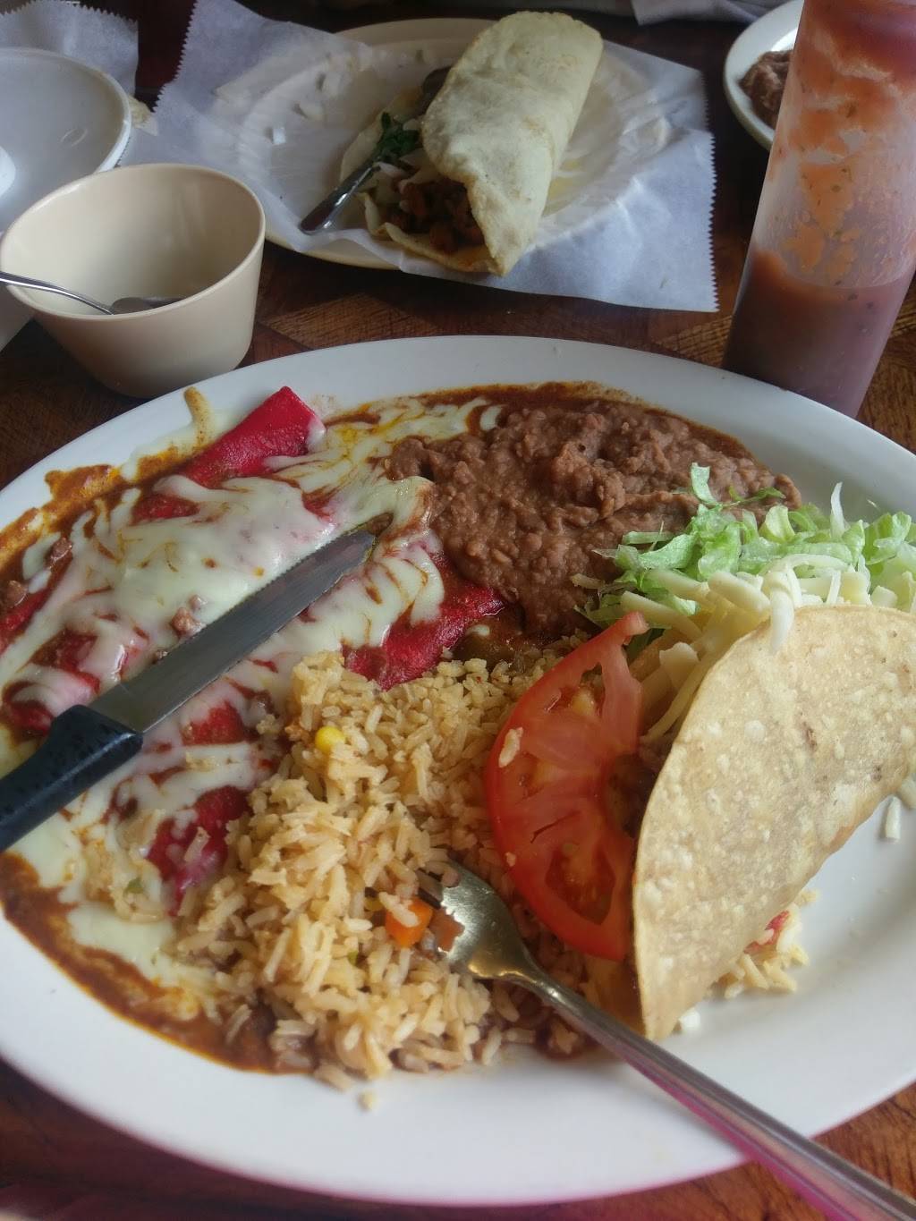 La Parrillada | restaurant | 4911 Seguin Rd, San Antonio, TX 78219, USA | 2106626779 OR +1 210-662-6779