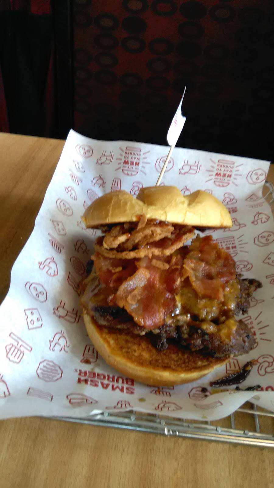 Smashburger | restaurant | 3225 Vicksburg Ln N Suite G, Bldg. B, Plymouth, MN 55447, USA | 7632521496 OR +1 763-252-1496