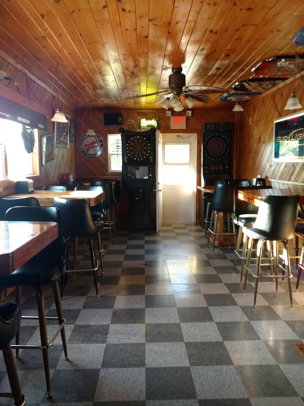 Chances Bar & Grill | restaurant | N8592 Front St, Burnett, WI 53922, USA | 9206892626 OR +1 920-689-2626