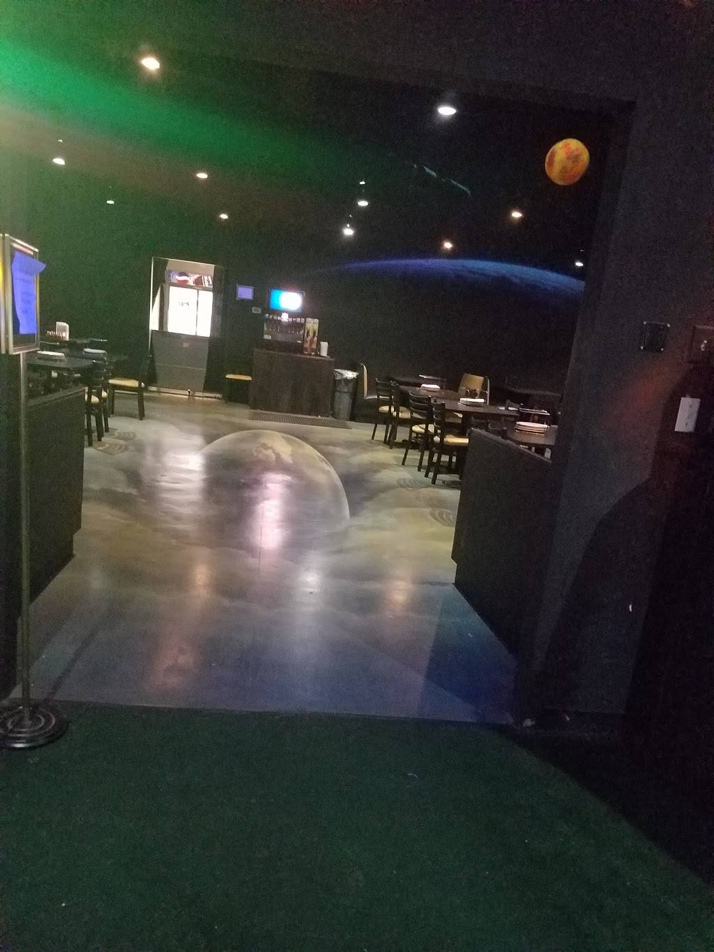 Planet Fun | restaurant | 1505 Mitchell Dr, Oswego, IL 60543, USA | 6308003958 OR +1 630-800-3958