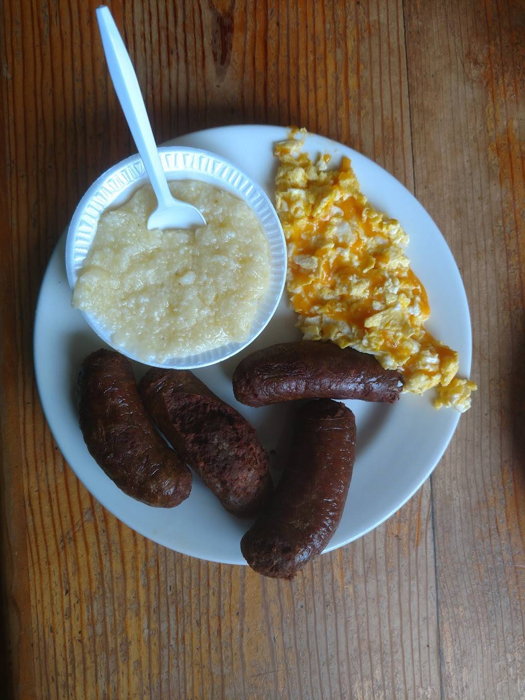 Wiggs Family Restaurant | restaurant | 11429 W Finch Ave, Middlesex, NC 27557, USA | 2522353052 OR +1 252-235-3052