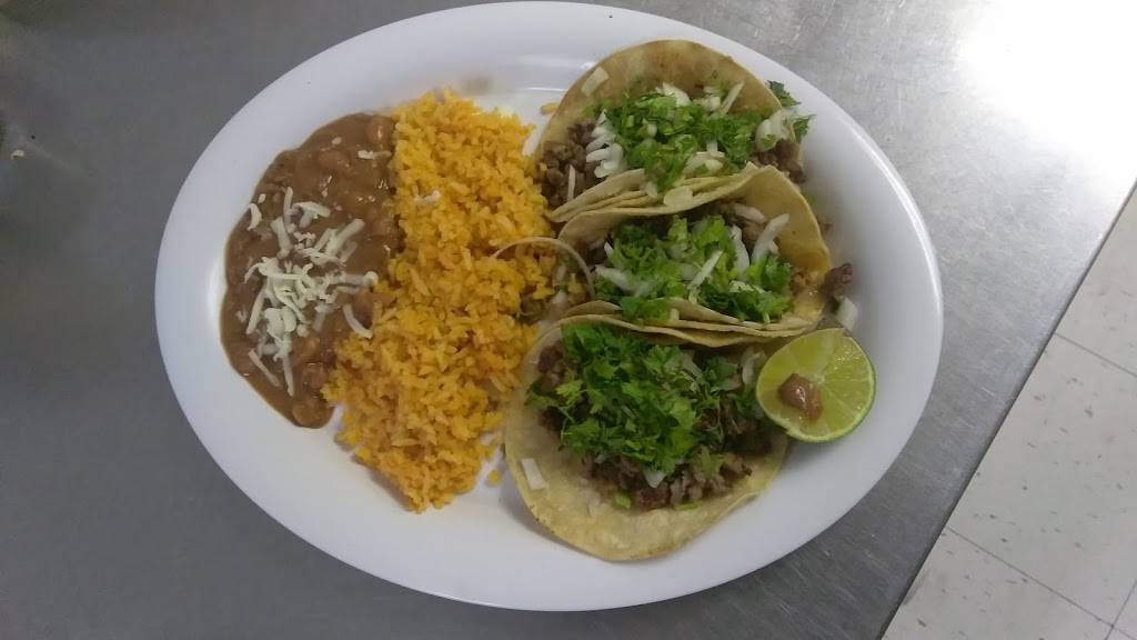 Los 2 Primos Mexican Restaurant | restaurant | 103 Rand Rd, Lakemoor, IL 60051, USA | 8153180685 OR +1 815-318-0685