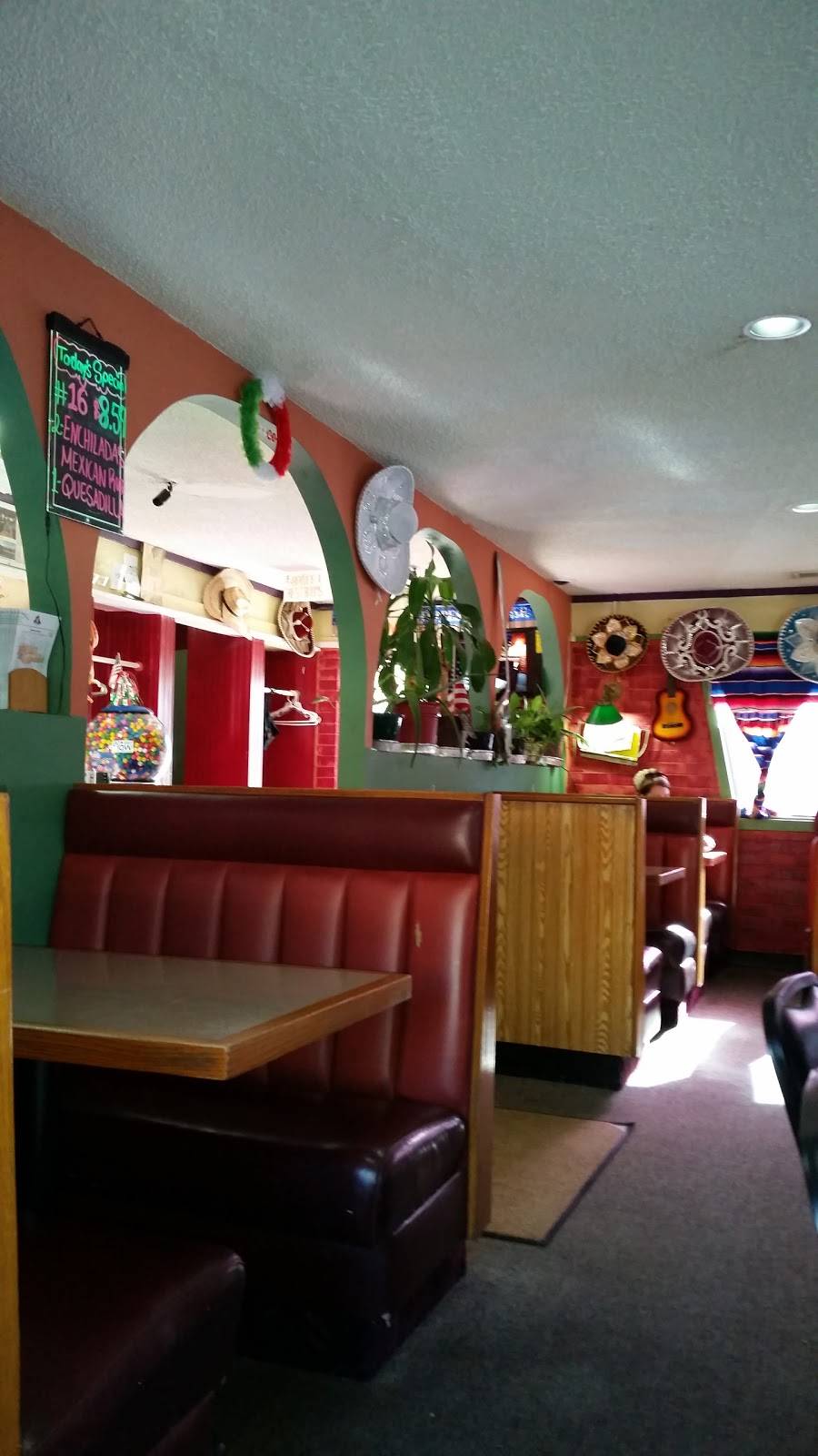 La Casa Jalisco | restaurant | 101 E Bridge St, Streator, IL 61364, USA | 8156735070 OR +1 815-673-5070