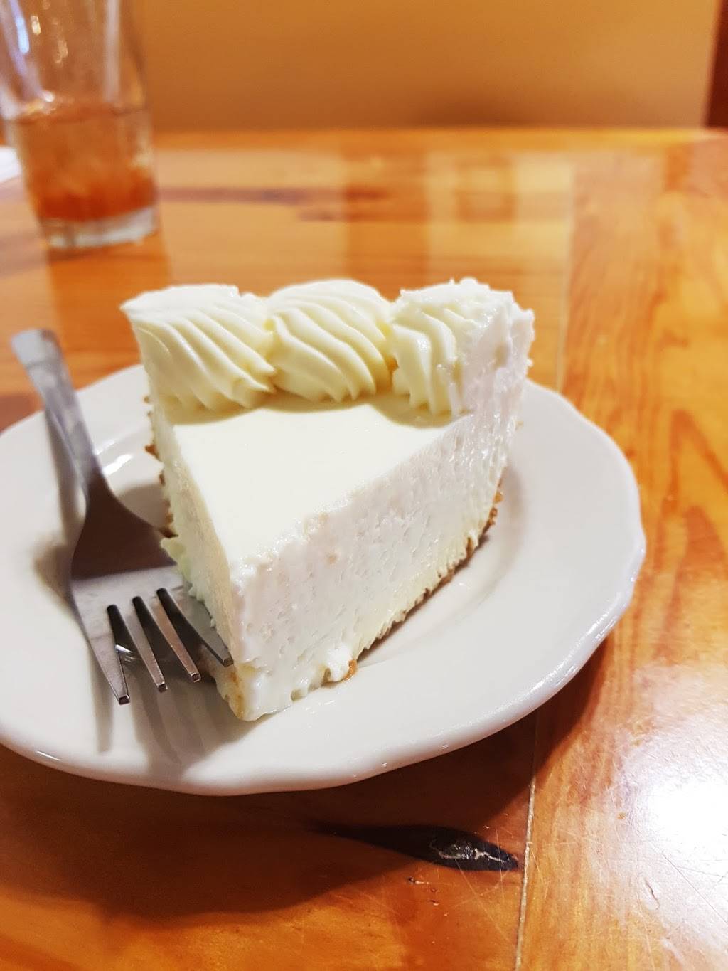 Warrens Station | restaurant | 1406 Coastal Hwy, Fenwick Island, DE 19944, USA | 3025397156 OR +1 302-539-7156