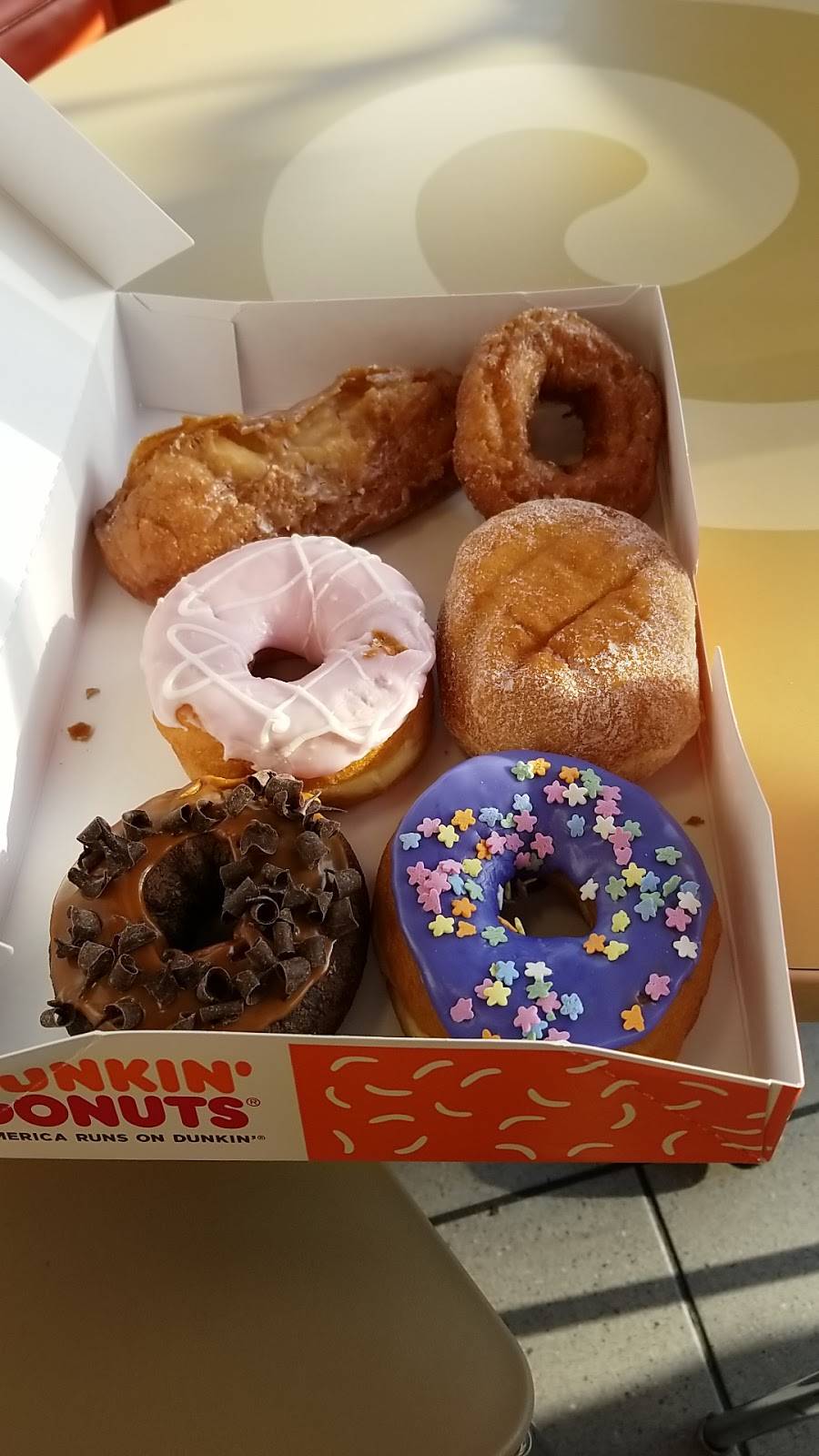 Dunkin | bakery | 12930 SW 120th St, Miami, FL 33186, USA | 3052333578 OR +1 305-233-3578