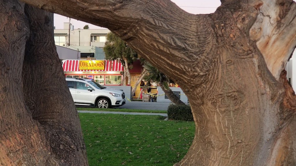 Janes Corndogs | restaurant | 907 Ocean Ave, Seal Beach, CA 90740, USA | 5624312854 OR +1 562-431-2854