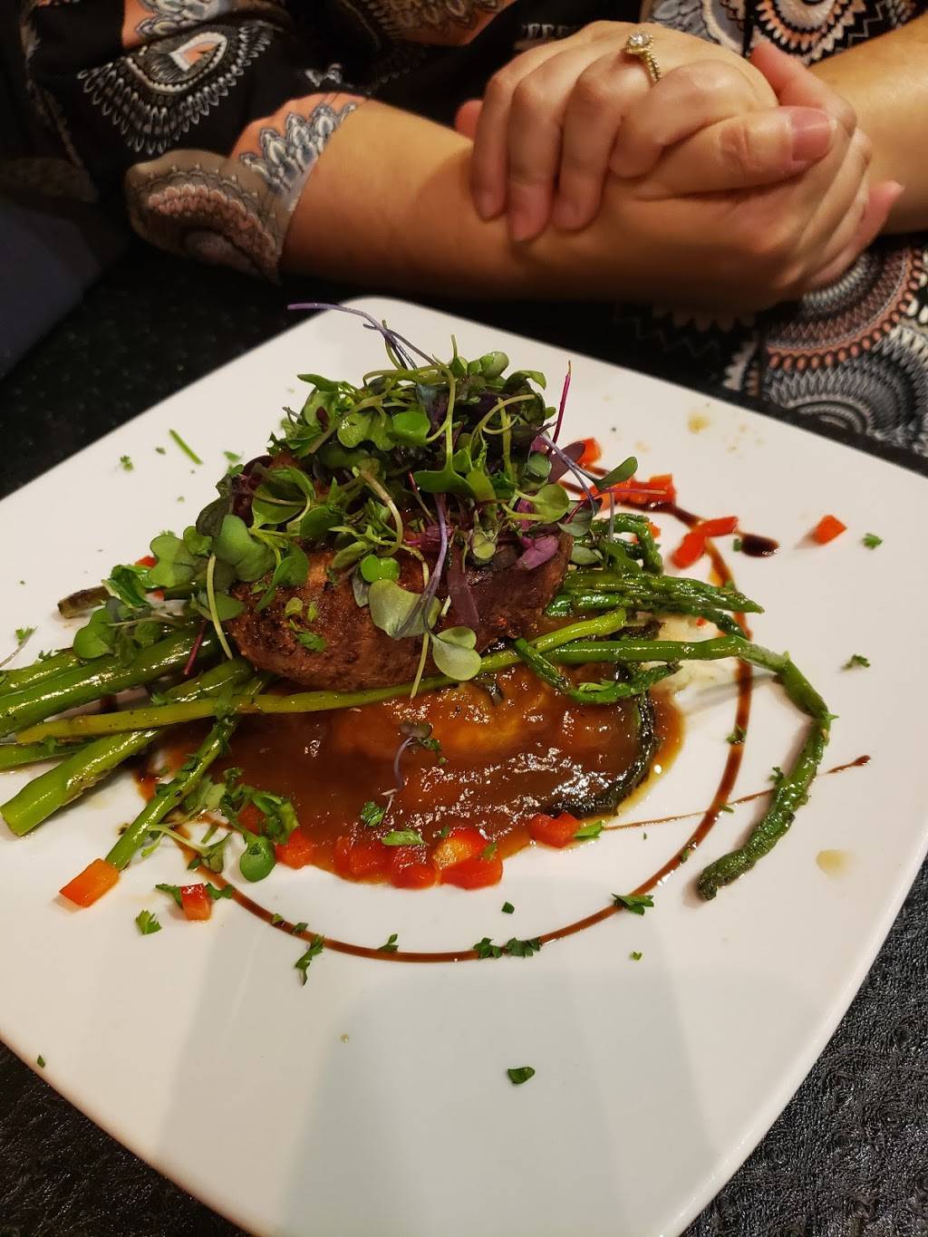 Seasons Innovative Bar & Grille | restaurant | 11605 Parkside Dr, Knoxville, TN 37934, USA | 8653921121 OR +1 865-392-1121