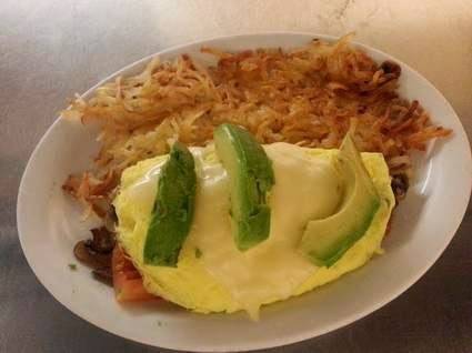 Berry Patch Restaurant | restaurant | 900 A Newville Rd, Orland, CA 95963, USA | 5308658484 OR +1 530-865-8484