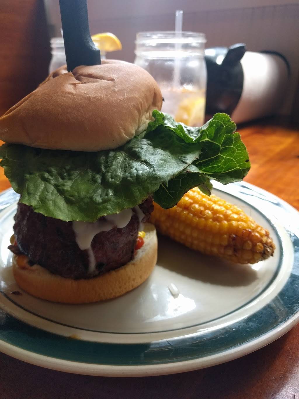 J.D.s On The Lake Bar-B-Que | restaurant | 4424 S Main St, Acworth, GA 30101, USA | 7709748434 OR +1 770-974-8434