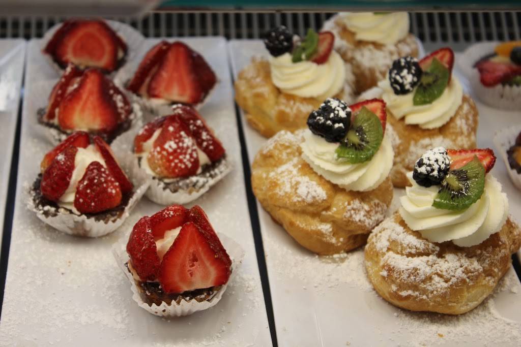 Fellini Gelato & Caffe | cafe | 794 Sorella Ct, Houston, TX 77024, USA | 2818886261 OR +1 281-888-6261