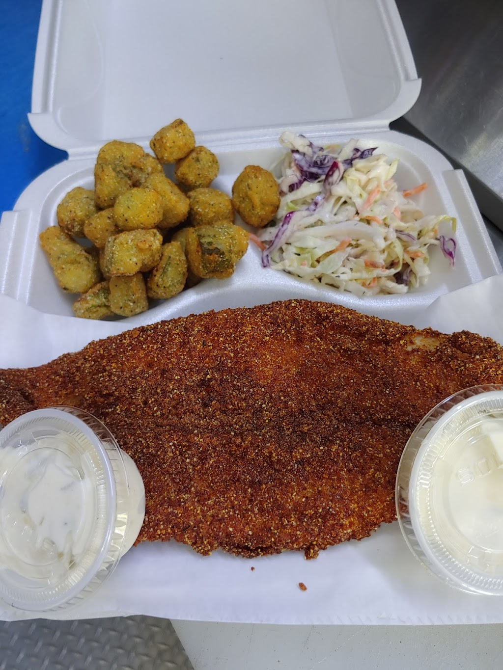 Ducky’s Dockside Bar & Grill | restaurant | 1090 Shady Cove Rd E, Haines City, FL 33844, USA | 8633535295 OR +1 863-353-5295