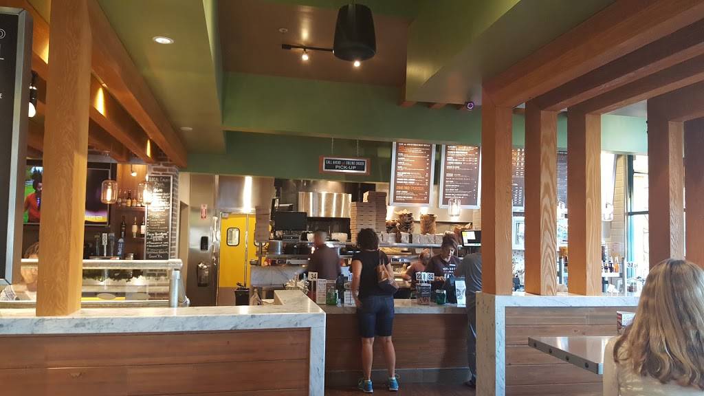 Sharky’s | restaurant | 111 S Westlake Blvd #102, Westlake Village, CA 91362, USA | 8053703701 OR +1 805-370-3701