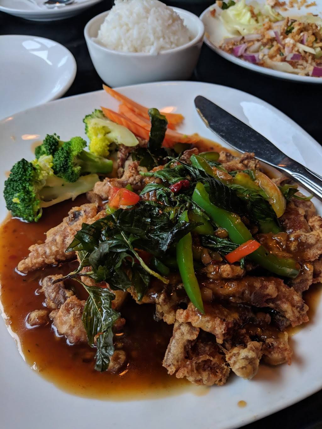 Thai at Waugh Chapel | restaurant | 1406 S Main Chapel Way #102, Gambrills, MD 21054, USA | 4104151004 OR +1 410-415-1004