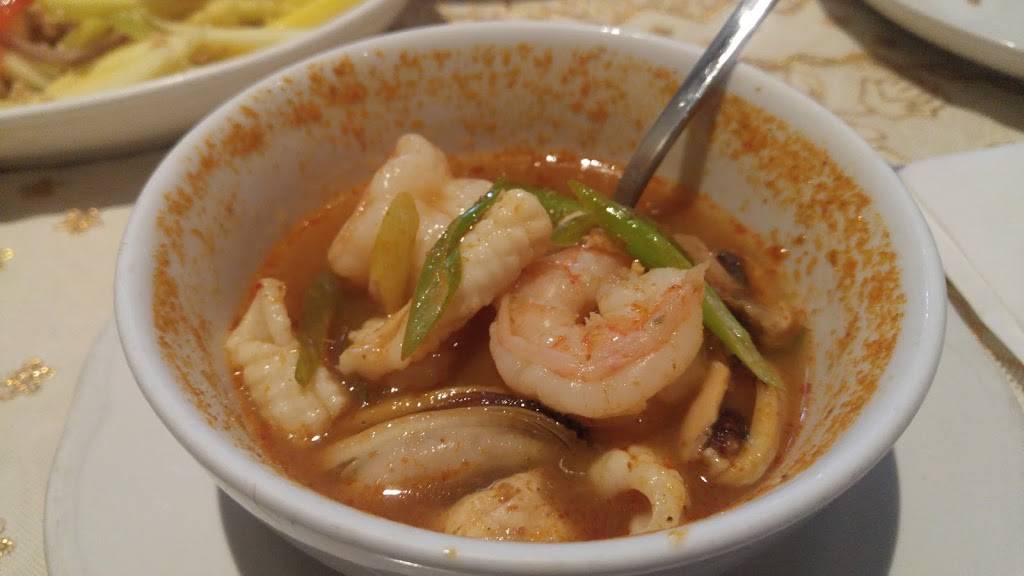 Spice Thai Cafe | restaurant | 246 Queens Quay W, Toronto, ON M5J 1B5, Canada | 4165980600 OR +1 416-598-0600