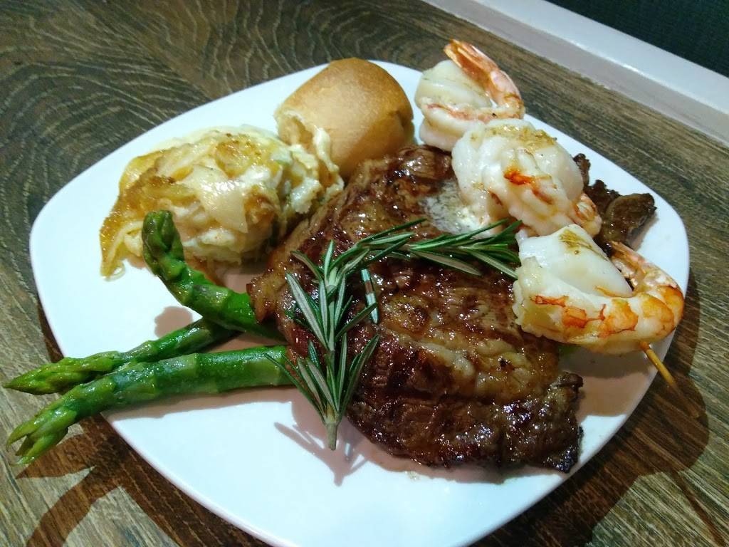 Zekes Greenside Tavern | restaurant | 470 Brickyard Rd, Etowah, NC 28729, USA | 8288917022 OR +1 828-891-7022