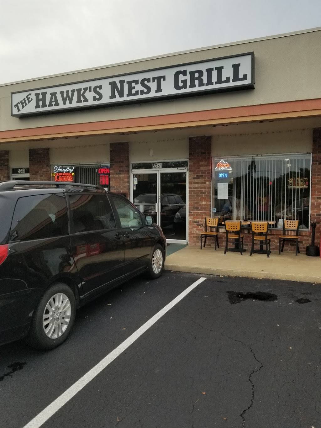The Hawks Nest Grill | restaurant | Port Orange, FL 32127, USA | 3862369779 OR +1 386-236-9779