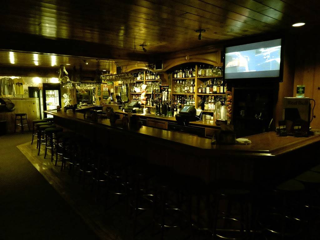 Strawberry inn | night club | 31880 CA-108, Strawberry, CA 95375, USA | 2099653662 OR +1 209-965-3662