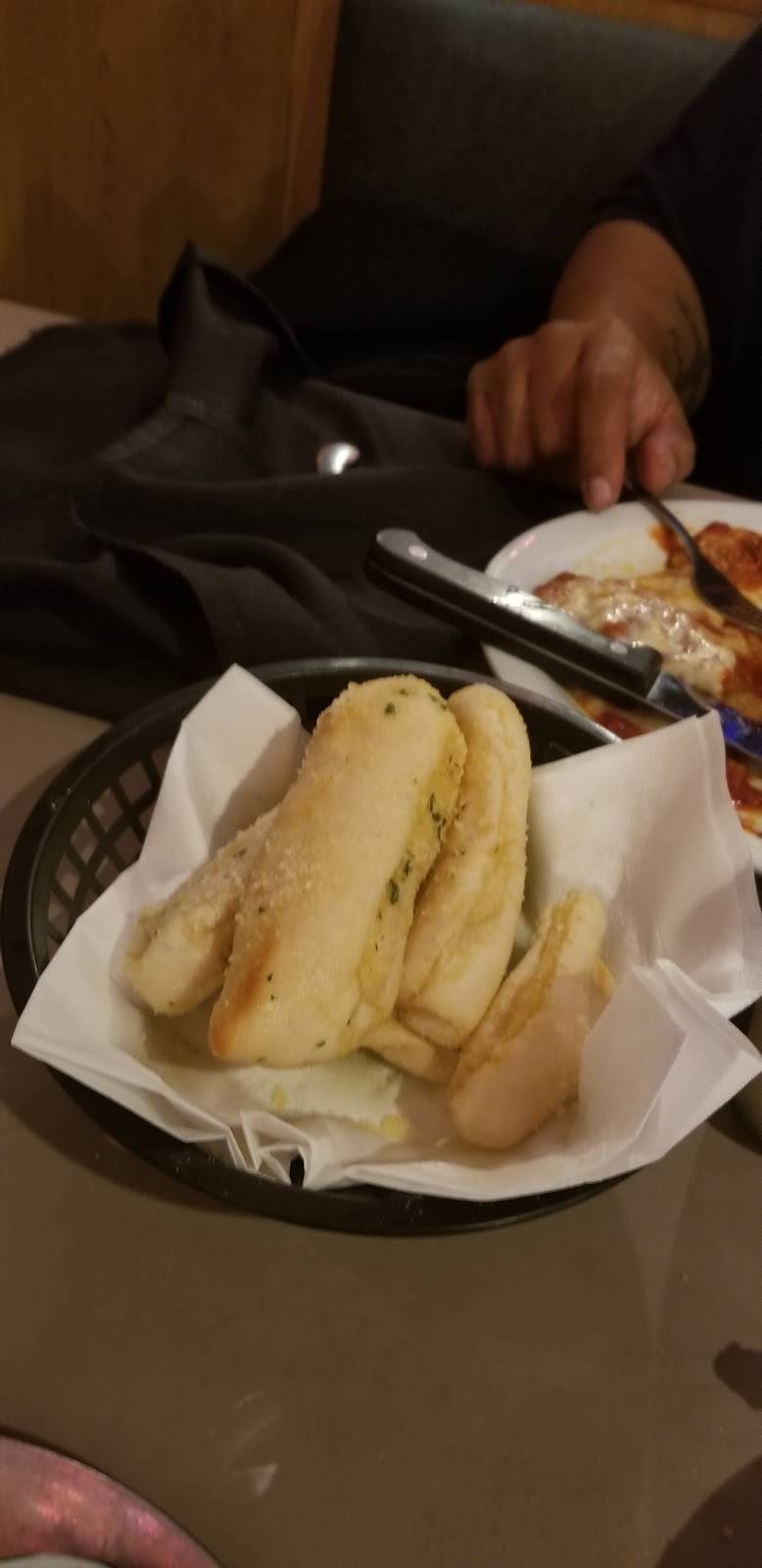 Mama Mias Restaurant | restaurant | 19385 Beech Daly, Redford Charter Twp, MI 48240, USA | 3135370740 OR +1 313-537-0740