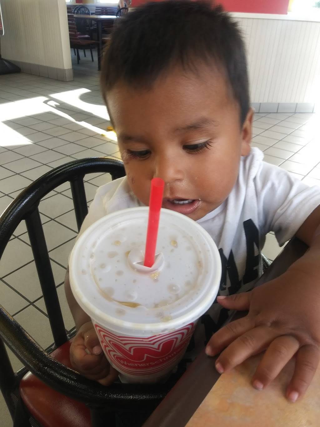 Wienerschnitzel | restaurant | 1381 E Foothill Blvd, Upland, CA 91786, USA | 9099499205 OR +1 909-949-9205