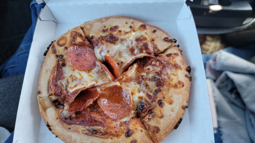 Godfathers Pizza Express | restaurant | 6138 Lake-Norris Rd, Lake, MS 39092, USA | 6017750301 OR +1 601-775-0301