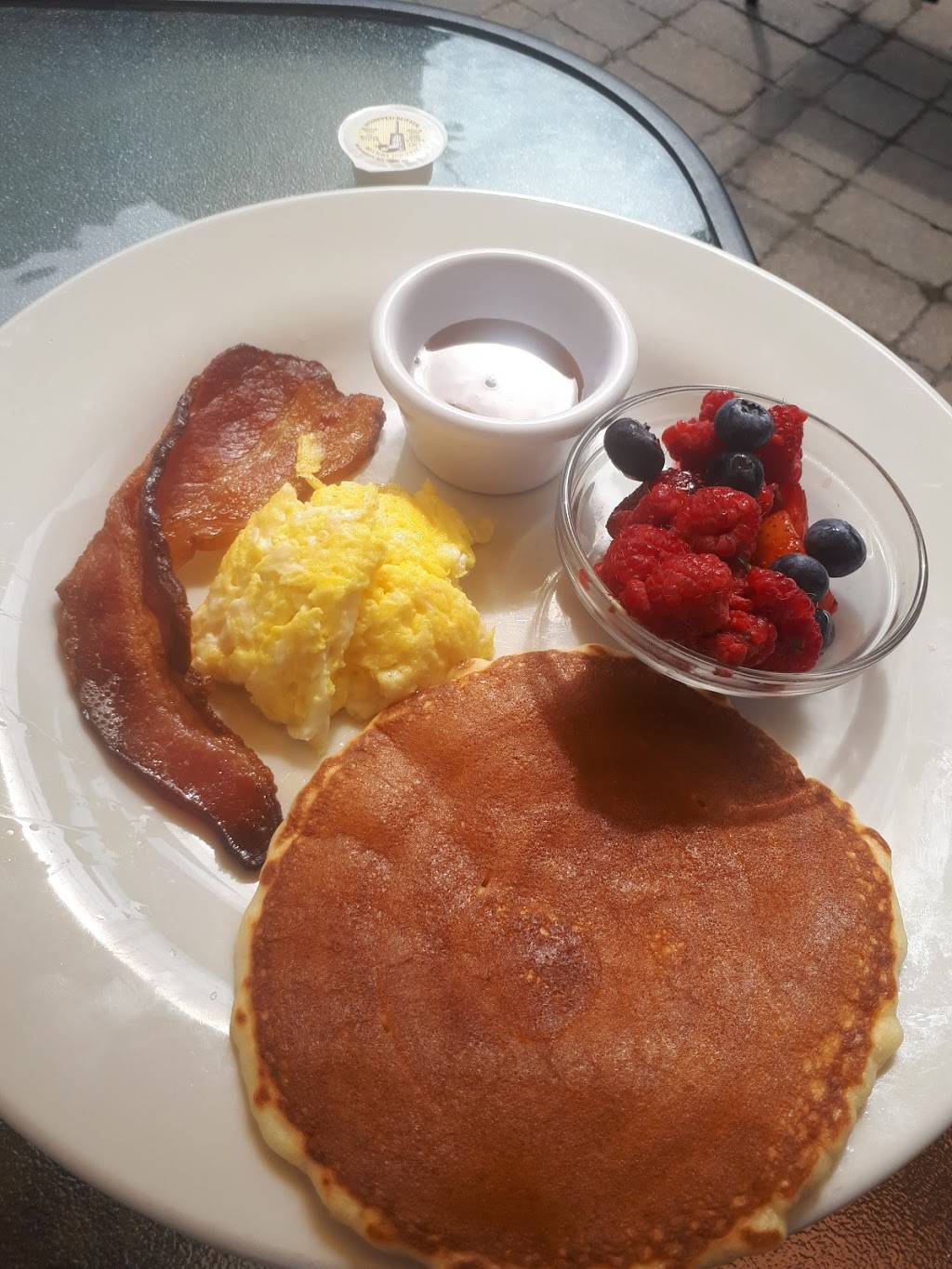 The Crepe House | restaurant | 2012 Park St, Port Dover, ON N0A 1N0, Canada | 5195839018 OR +1 519-583-9018