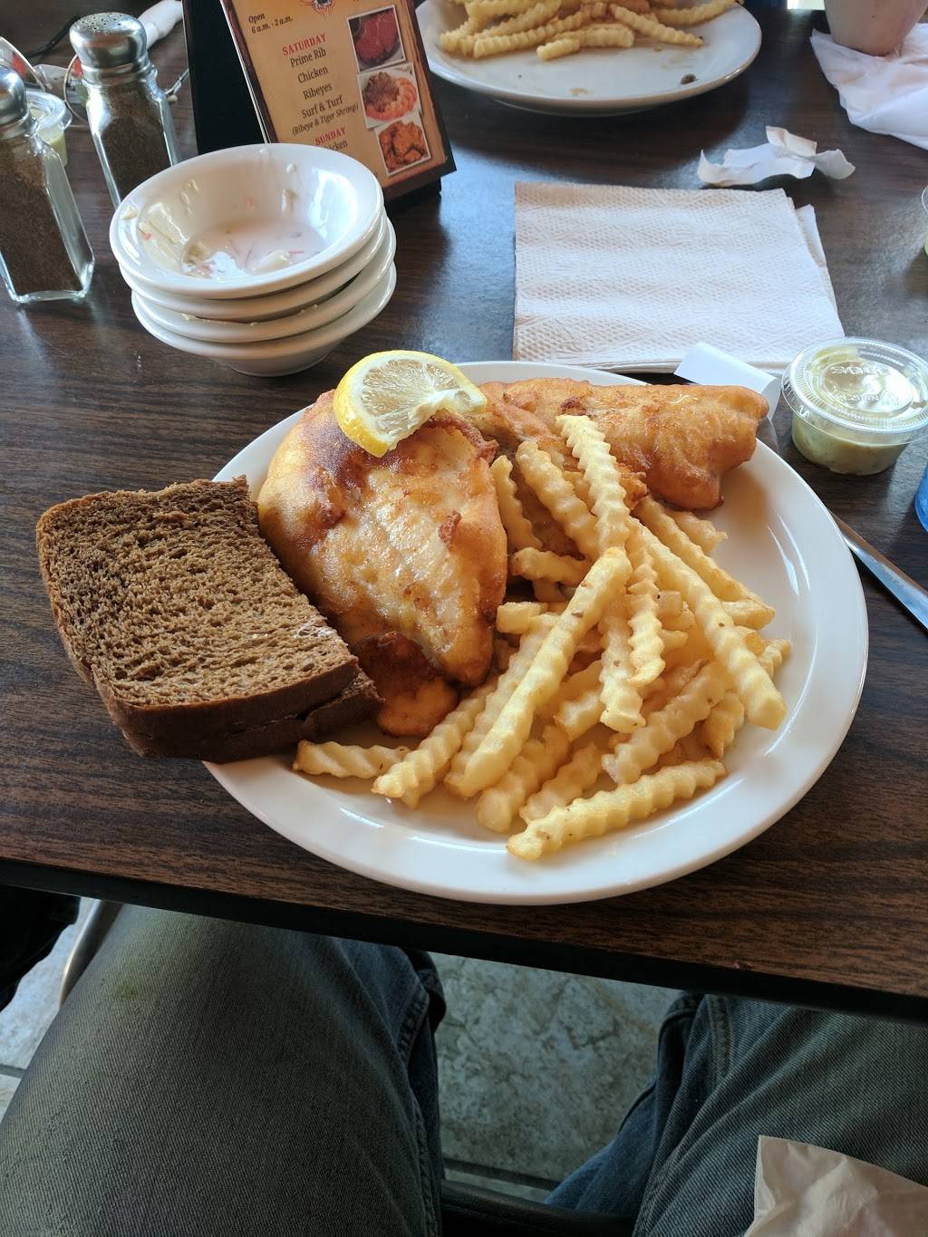 Hog Creek Bar & Grill | restaurant | 1303 W State Hwy 153, Mosinee, WI 54455, USA | 7156937222 OR +1 715-693-7222