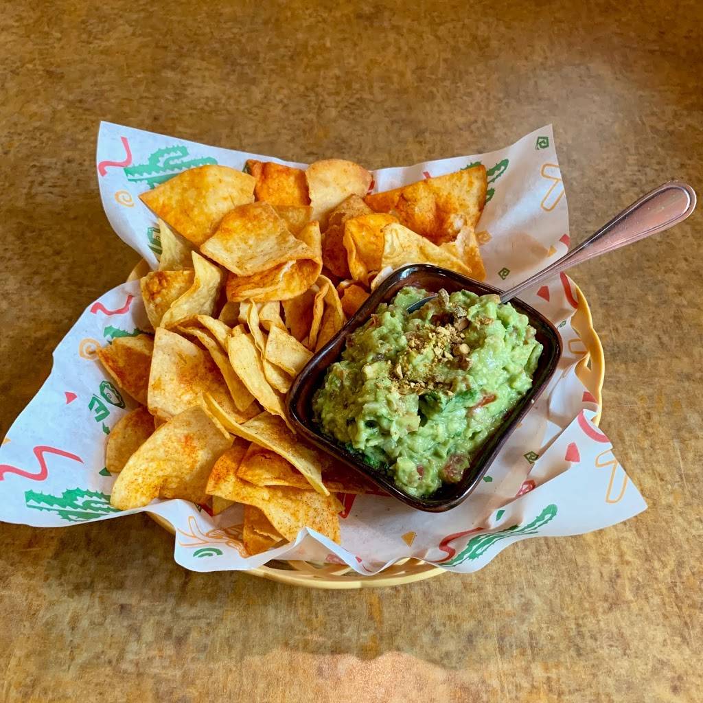 Catrinas | restaurant | 1027 Century Dr, Edwardsville, IL 62025, USA | 6186925522 OR +1 618-692-5522