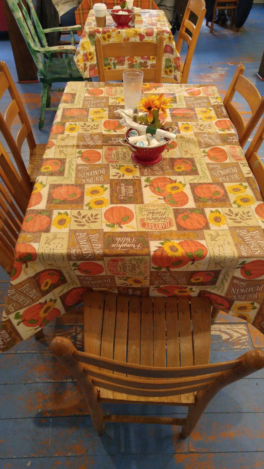 The Blue Chair Cafe & Tavern | restaurant | 35 University Ave, Sewanee, TN 37375, USA | 9315985434 OR +1 931-598-5434