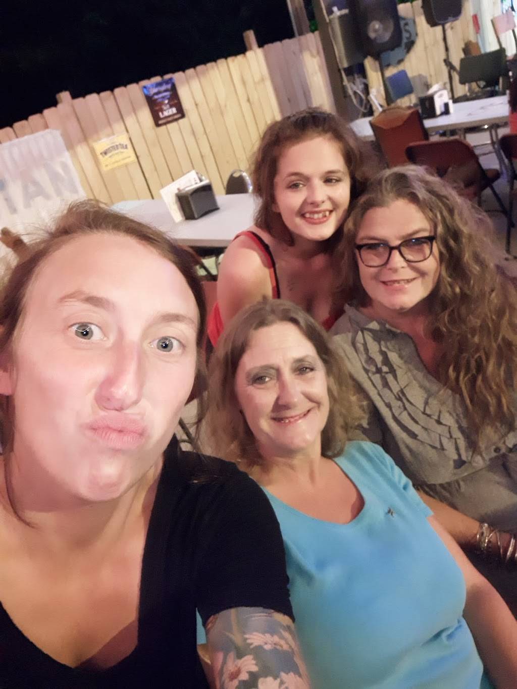 Legends Sports Grille | restaurant | 910 W Main St, Fulton, MS 38843, USA | 6628623766 OR +1 662-862-3766