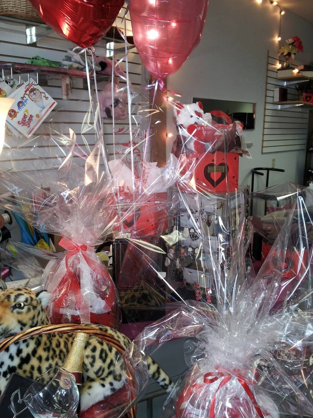 THURSTON VILLAGE Small Business Shops | night club | 659 Thurston Rd, Rochester, NY 14619, USA | 5852329010 OR +1 585-232-9010