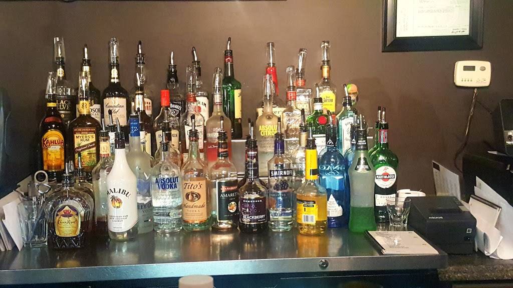 Central Station Steak And Ale | restaurant | 2281 Central Ave, Cambridge, OH 43725, USA | 7404399054 OR +1 740-439-9054