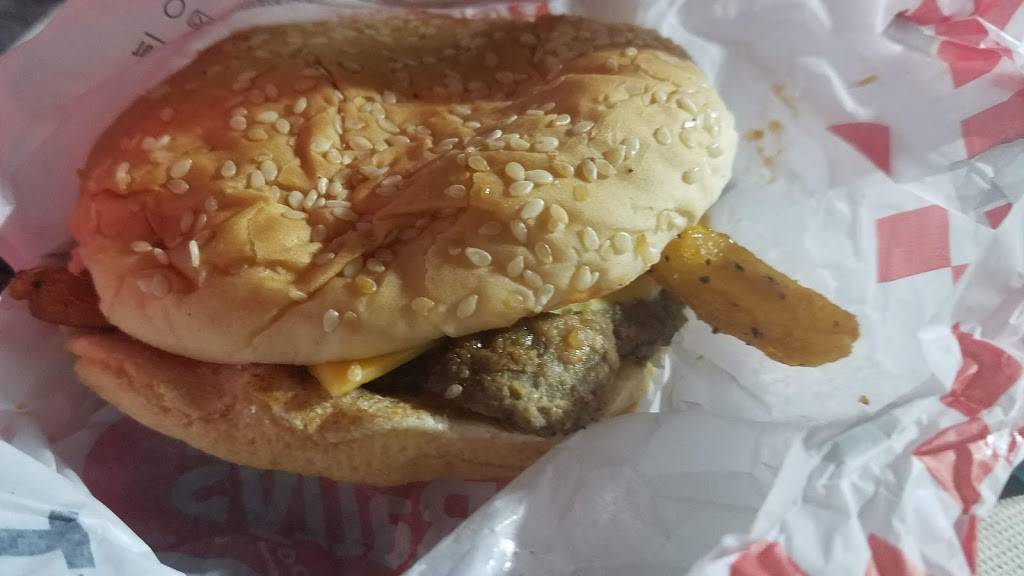 Checkers | restaurant | 3325 W University Ave, Gainesville, FL 32607, USA | 3523777119 OR +1 352-377-7119