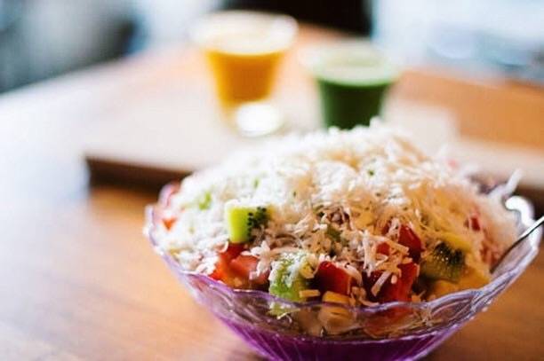 Karma Juice Bar & Eatery | restaurant | 2095 Drew St unit b, Clearwater, FL 33765, USA | 7272239688 OR +1 727-223-9688