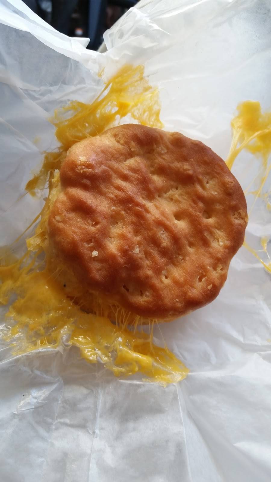 County Line Grocery & Grill | restaurant | 2981 Pilot-Riley Rd, Zebulon, NC 27597, USA | 9192690024 OR +1 919-269-0024